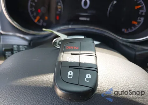 2020 Jeep Grand Cherokee Altitude 4X4 z USA, uszkodzony, nr VIN 1C4RJFAG9LC196252